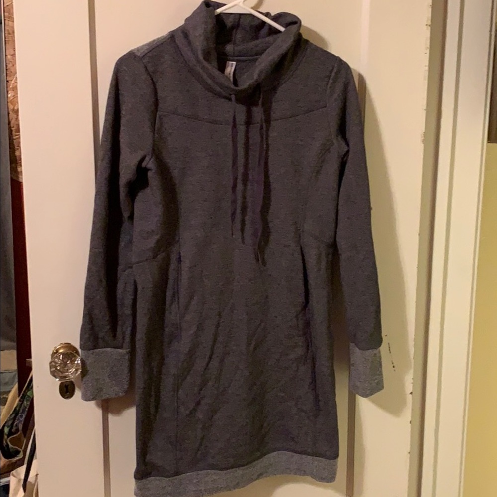 Sweatshirt dress